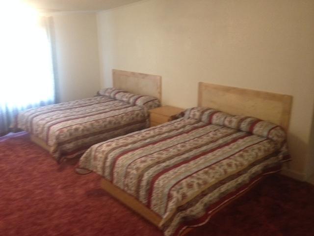 Comfort Green Motel Thayer Room photo