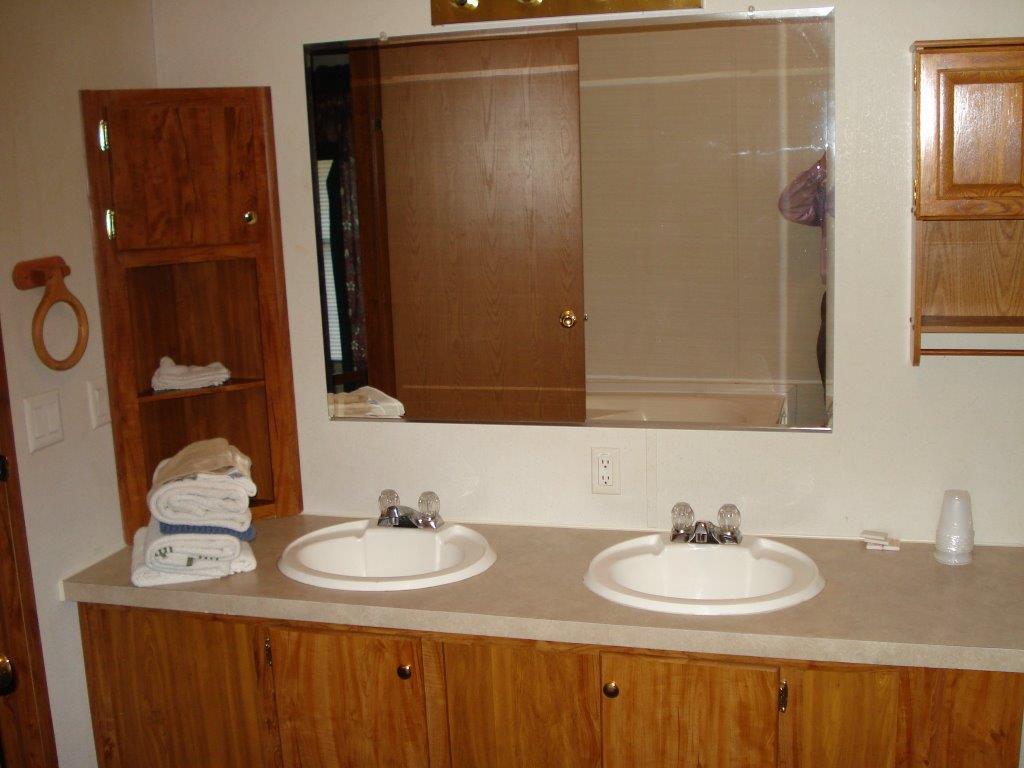 Comfort Green Motel Thayer Room photo