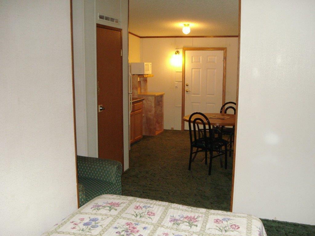 Comfort Green Motel Thayer Room photo